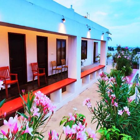 The French Villa Elite Pondicherry Exterior photo